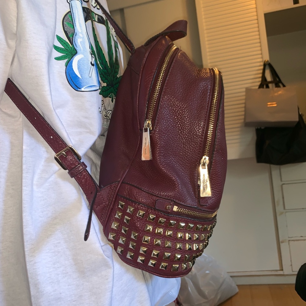 backpack - Picture 4 of 4